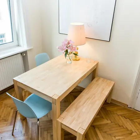 Beautiful Viennese Apartment Exterior photo